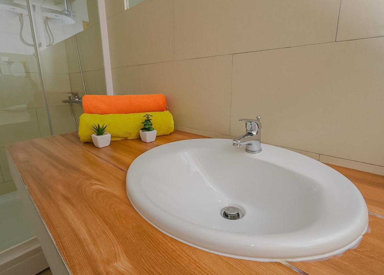 Apartmani Nina โรวีน ภายนอก รูปภาพ
